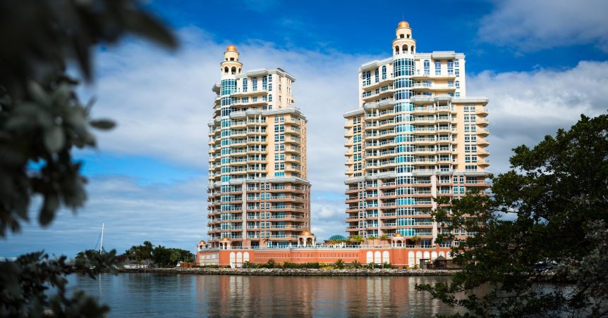 Online branded content piece for the luxury property Renaissance at Shorelands. online branded content piece for the luxury property Renaissance at Shorelands.